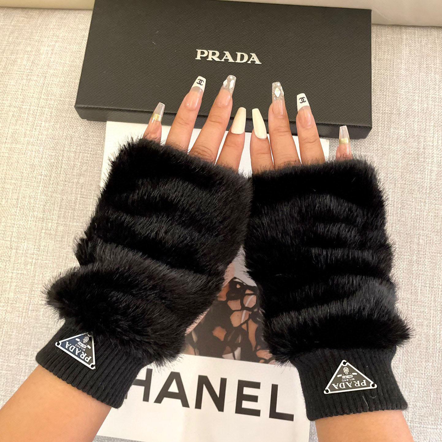 Prada Gloves  - FashionPlug