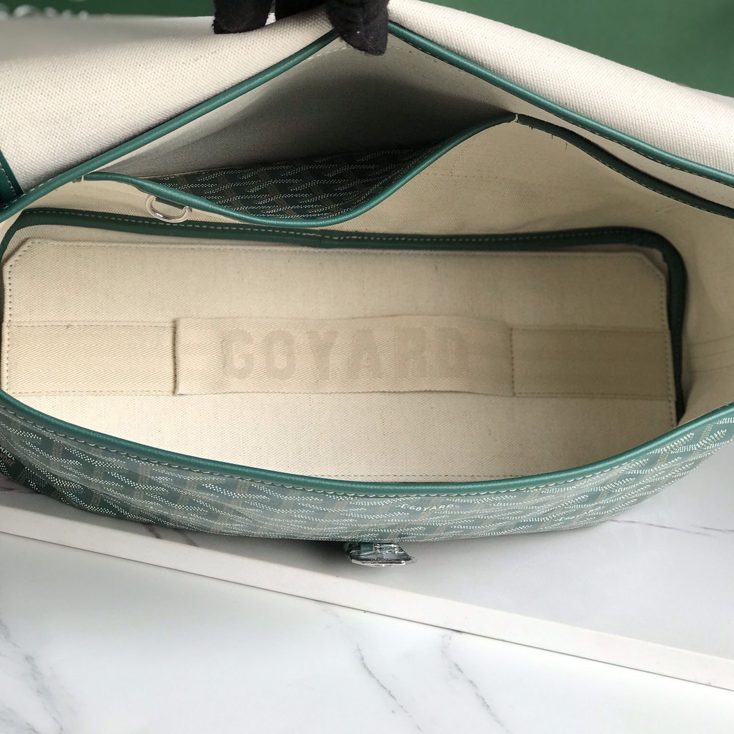 Goyard Capetien Messenger Bag （35×26×7.5cm） - FashionPlug
