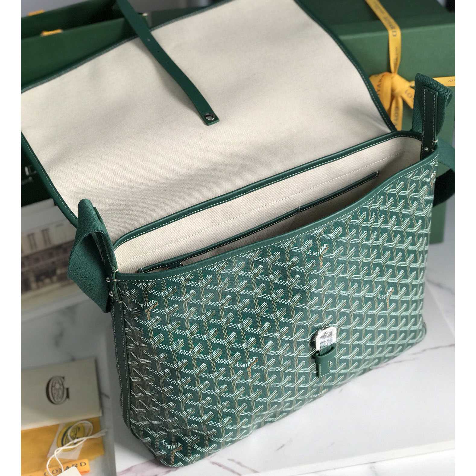 Goyard Capetien Messenger Bag （35×26×7.5cm） - FashionPlug