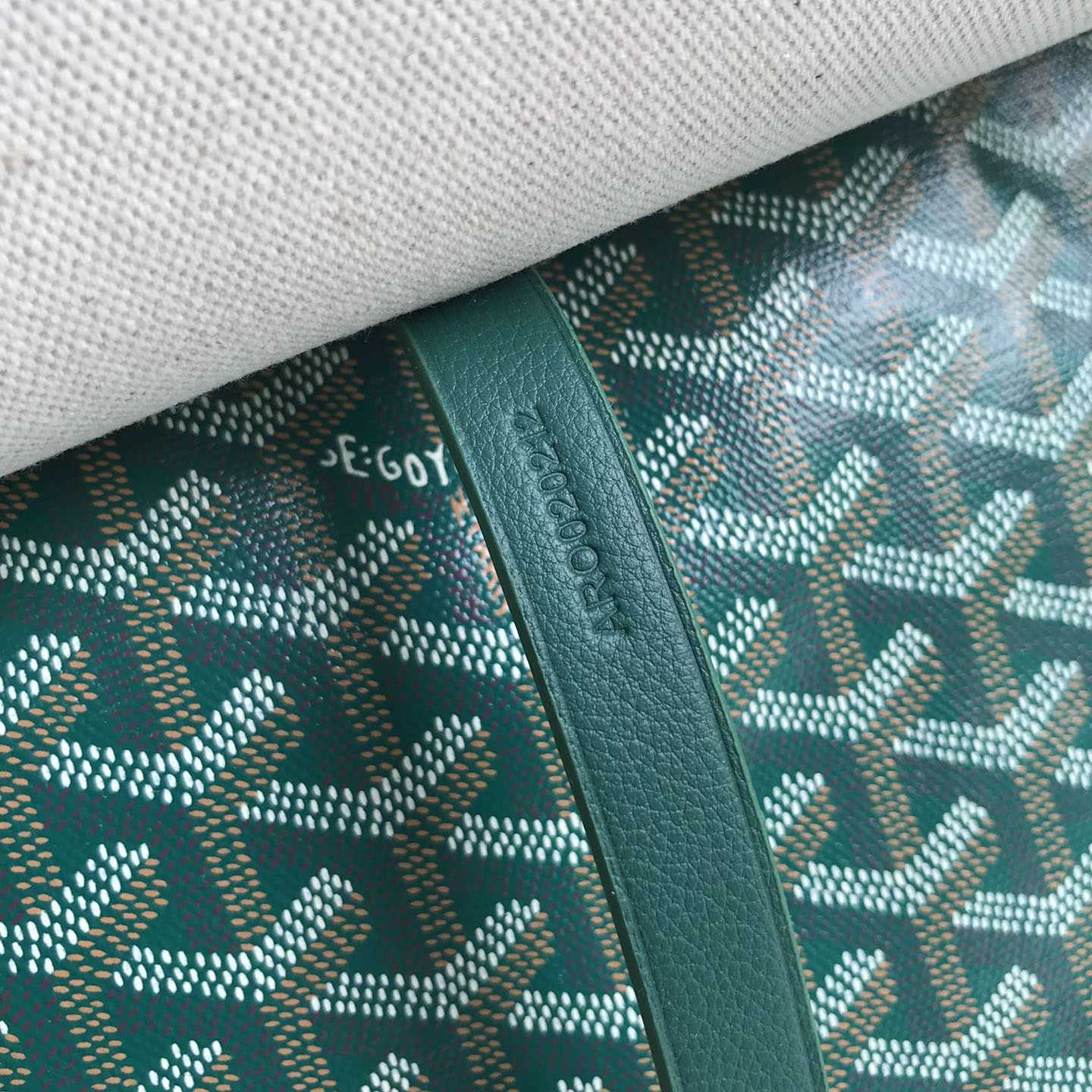 Goyard Capetien Messenger Bag （35×26×7.5cm） - FashionPlug