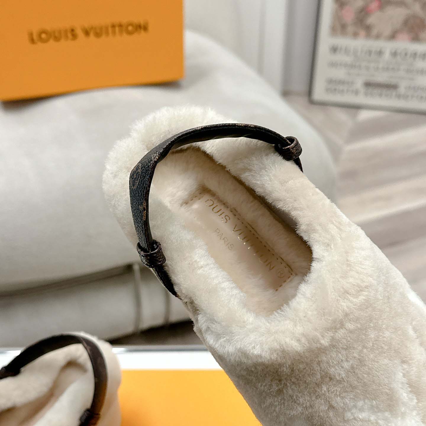 Louis Vuitton Aspen Platform Clog           - FashionPlug