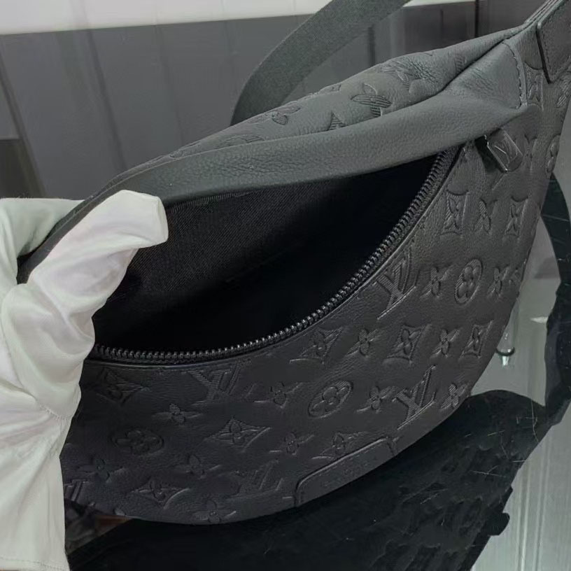 Louis Vuitton Discovery Bumbag PM (44-15-9 cm)M46036 - FashionPlug
