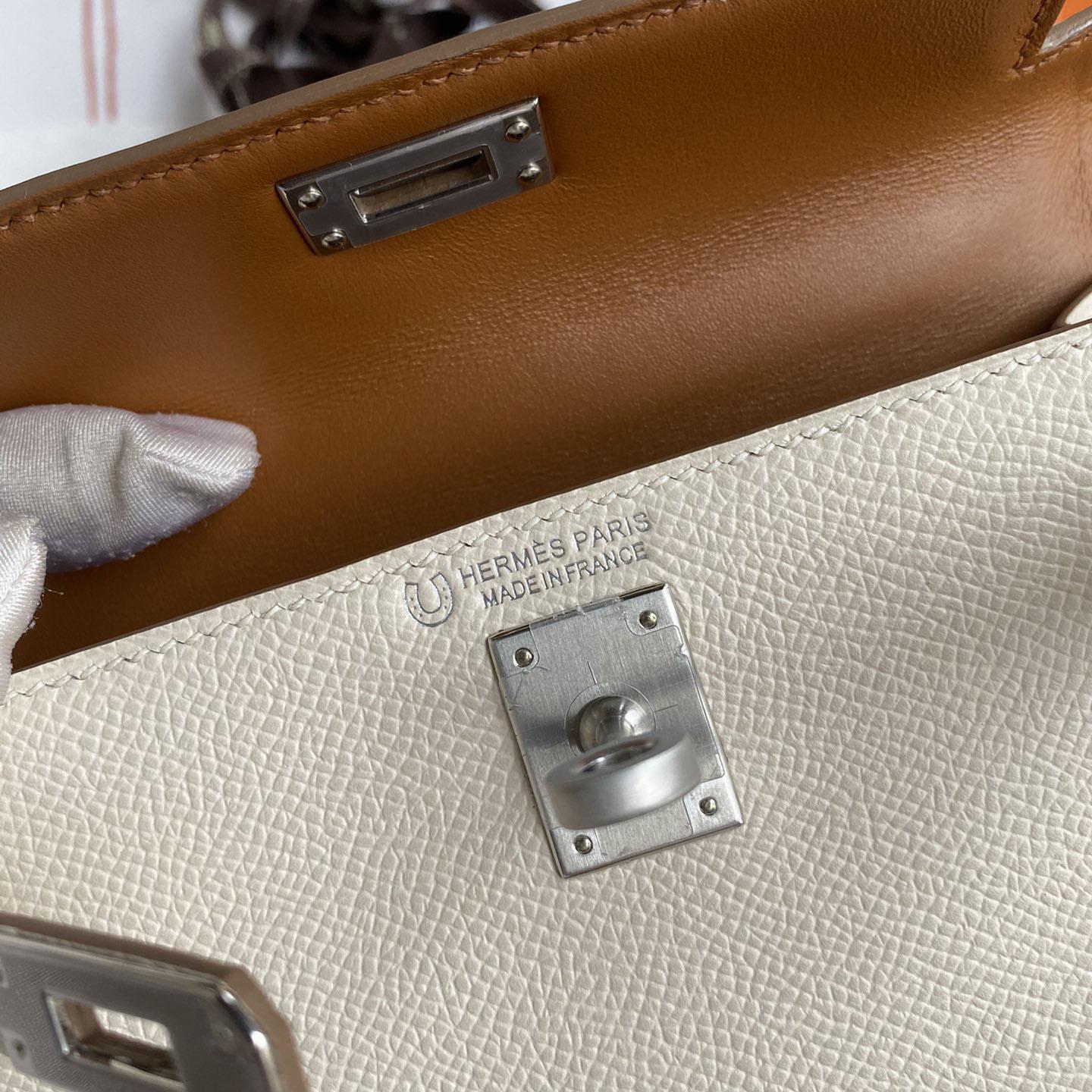 Hermes Kelly Handbag   19cm - FashionPlug