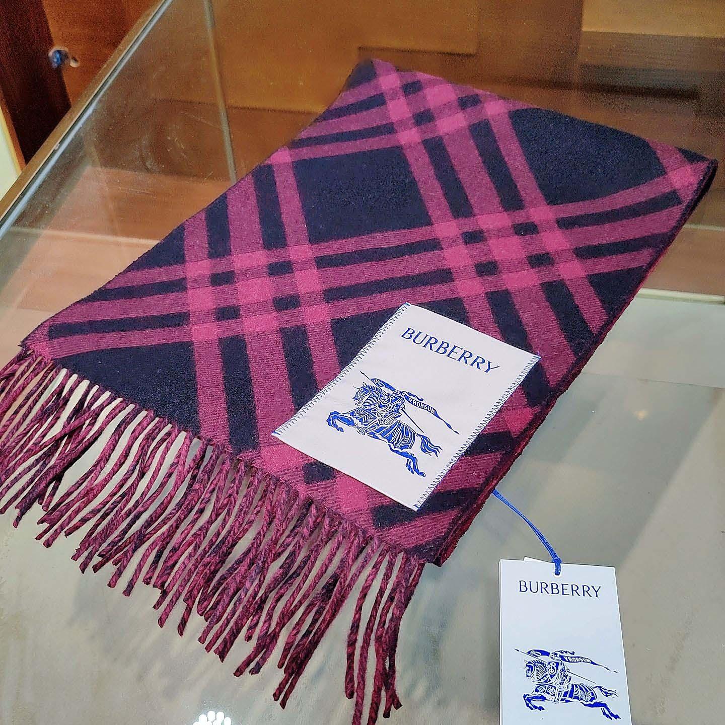 Burberry Check Cashmere Scarf - FashionPlug