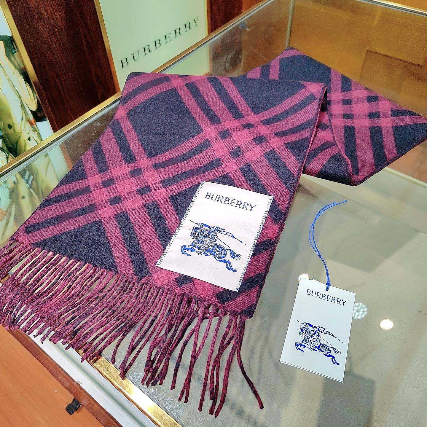Burberry Check Cashmere Scarf - FashionPlug