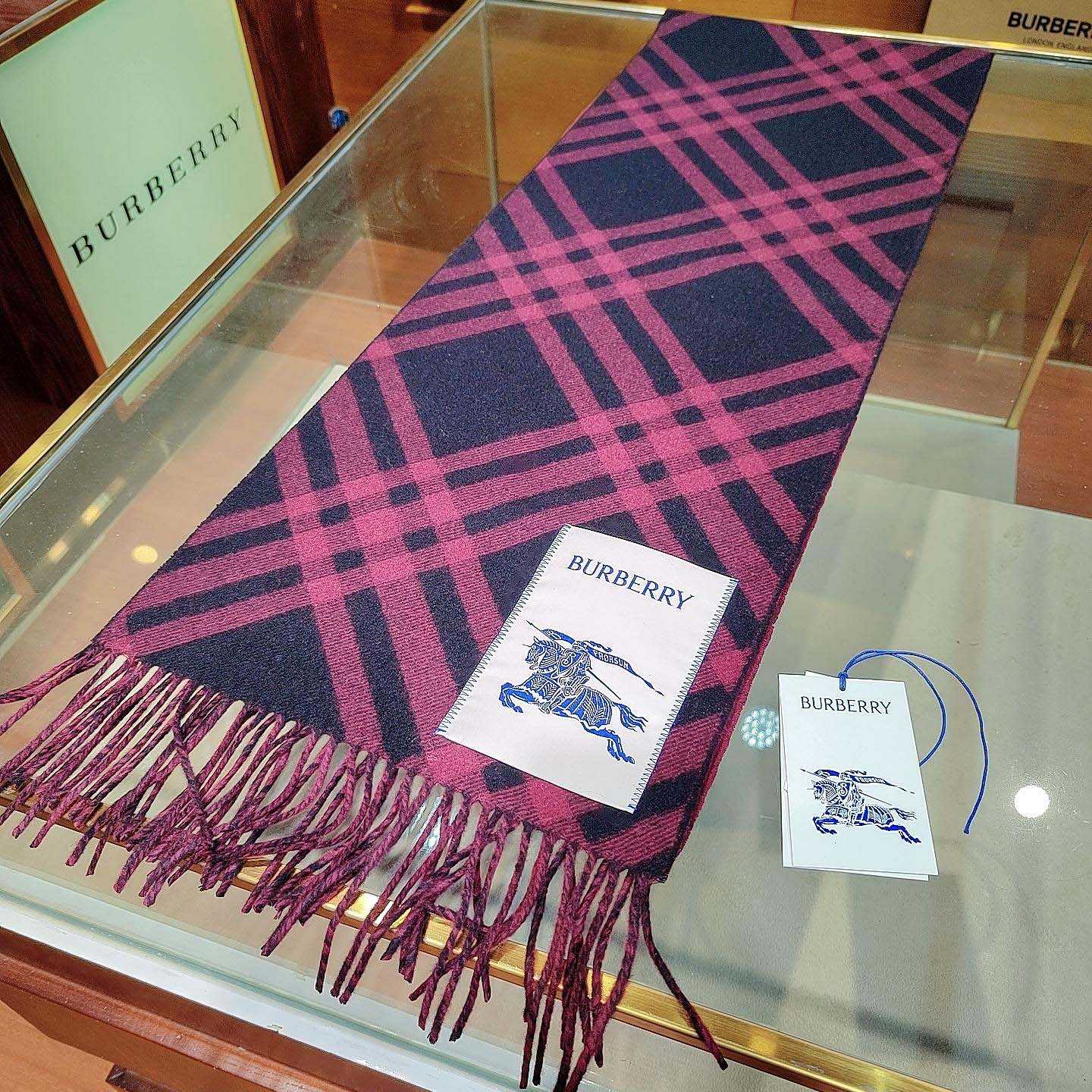 Burberry Check Cashmere Scarf - FashionPlug
