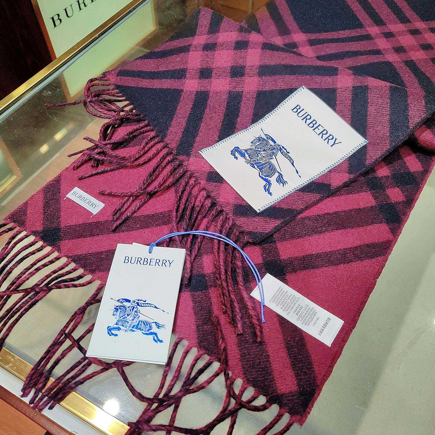 Burberry Check Cashmere Scarf - FashionPlug