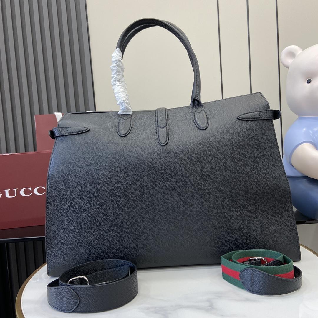 Gucci Large Tote Bag With Hook Closure - FashionPlug