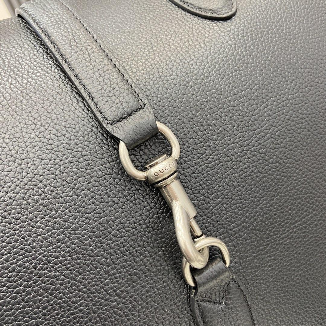 Gucci Large Tote Bag With Hook Closure - FashionPlug