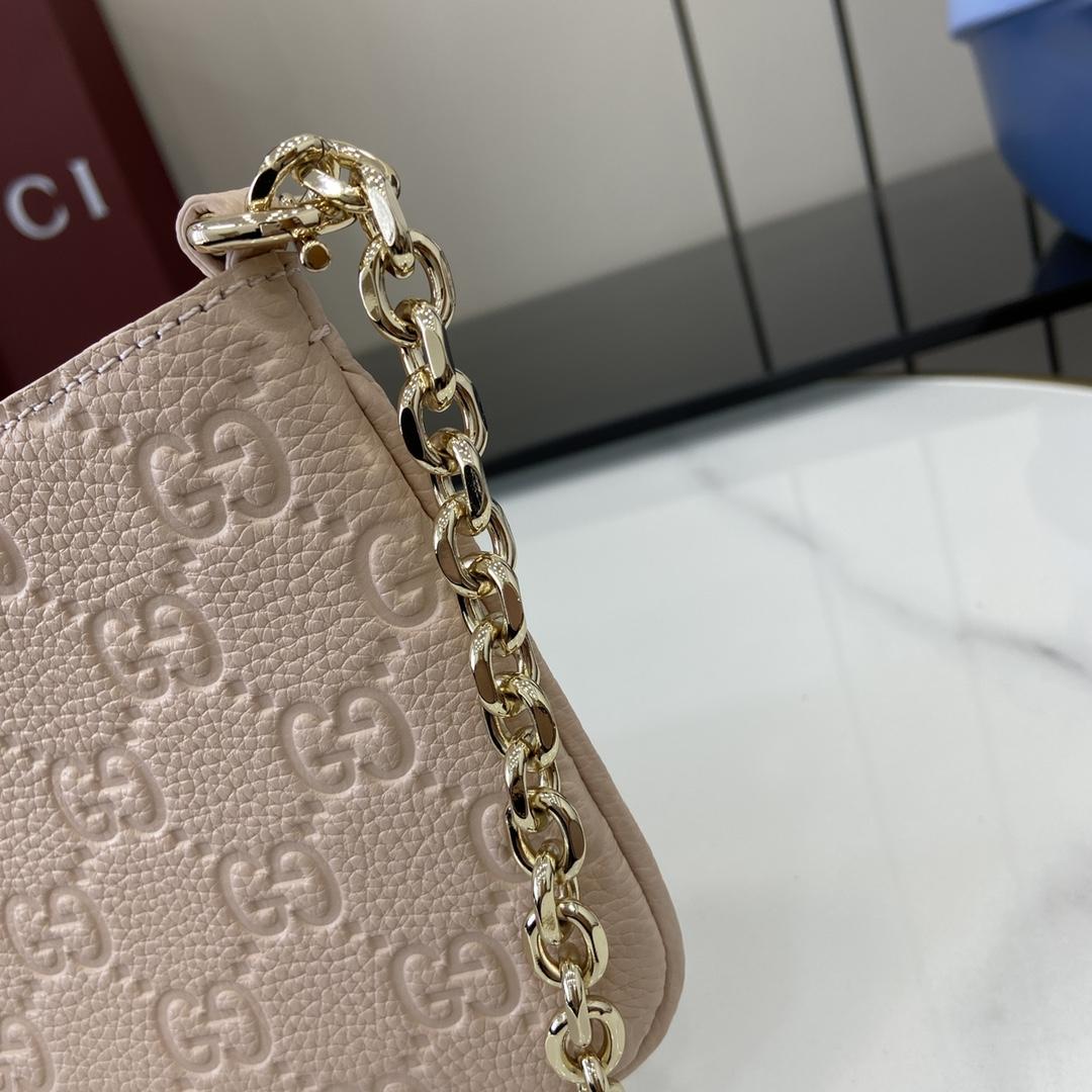 Gucci GG Emblem Super Mini Bag - FashionPlug