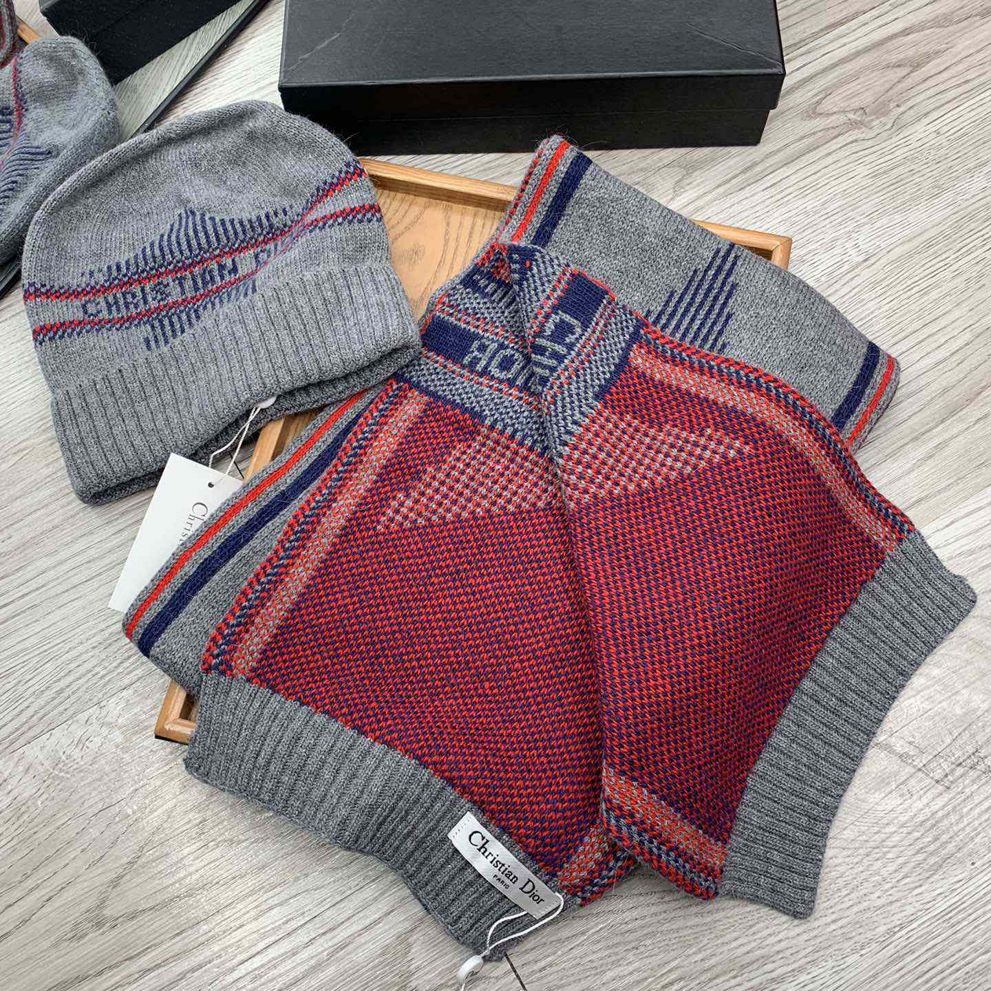 Dior Beanie And Scarf - FashionPlug