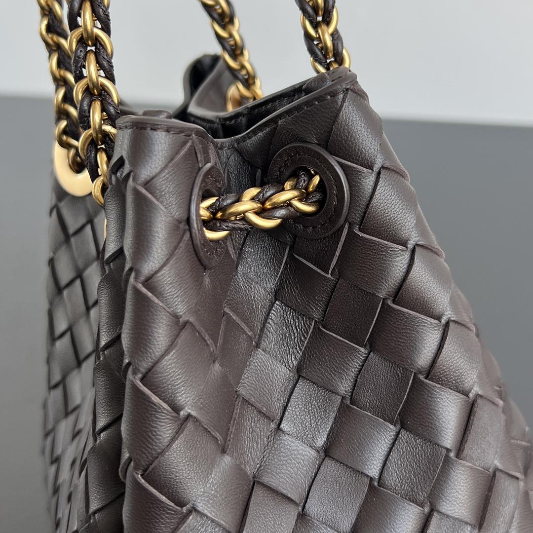 Bottega Veneta Small Parachute Chain   - FashionPlug