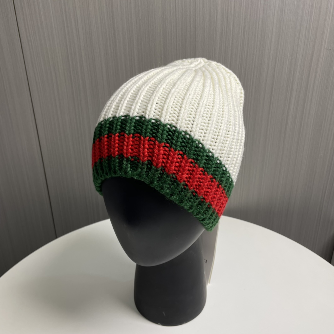 Gucci Beanie  - FashionPlug