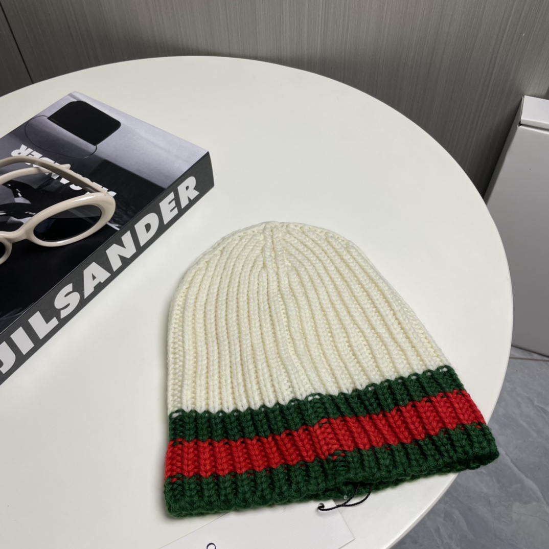 Gucci Beanie  - FashionPlug