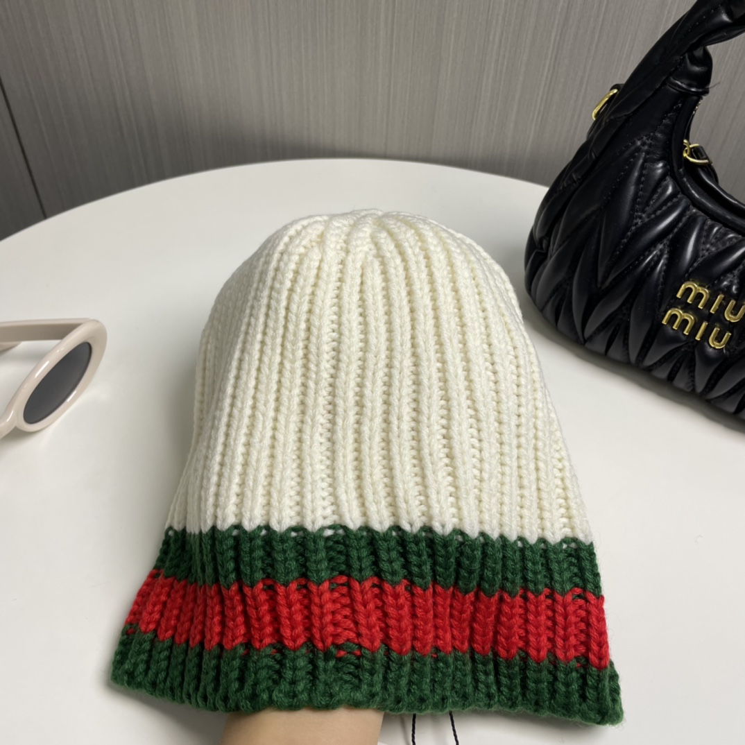 Gucci Beanie  - FashionPlug