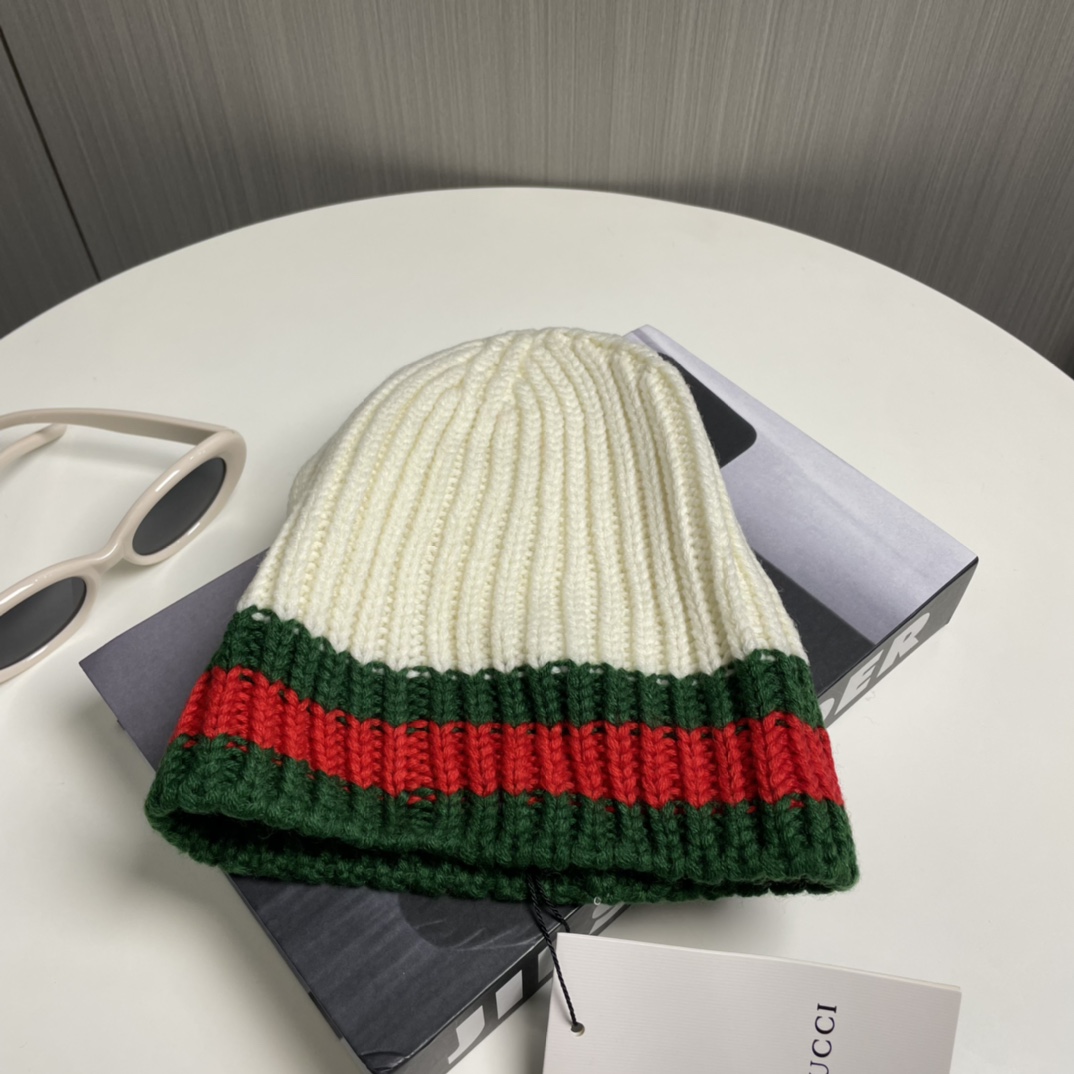 Gucci Beanie  - FashionPlug
