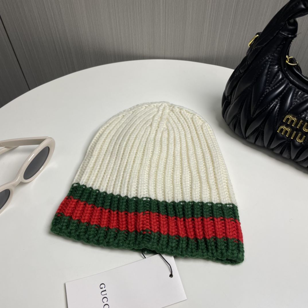 Gucci Beanie  - FashionPlug