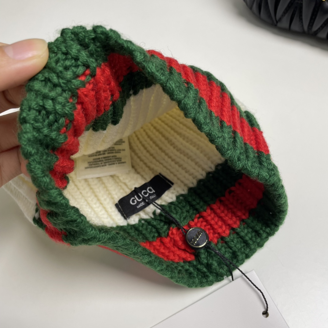Gucci Beanie  - FashionPlug