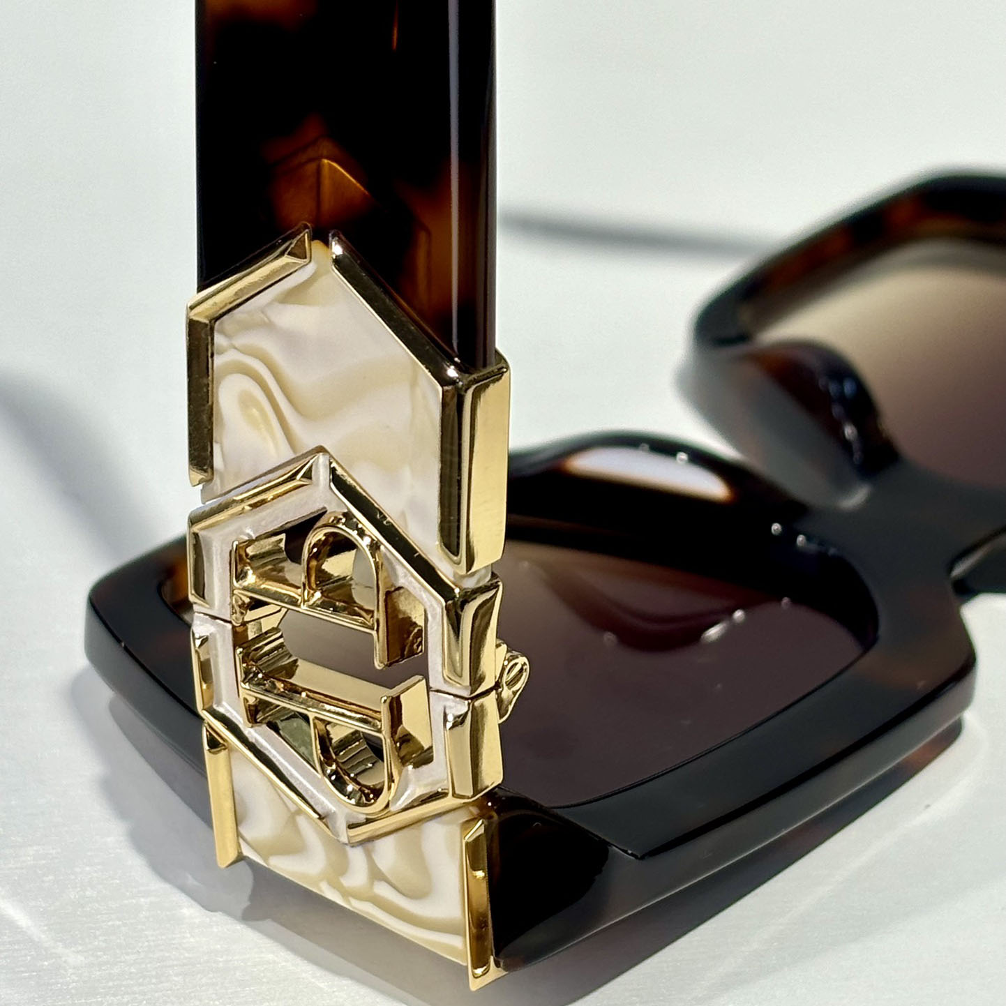 Philipp Plein Sunglasses Plein Hera    SPP135 - FashionPlug