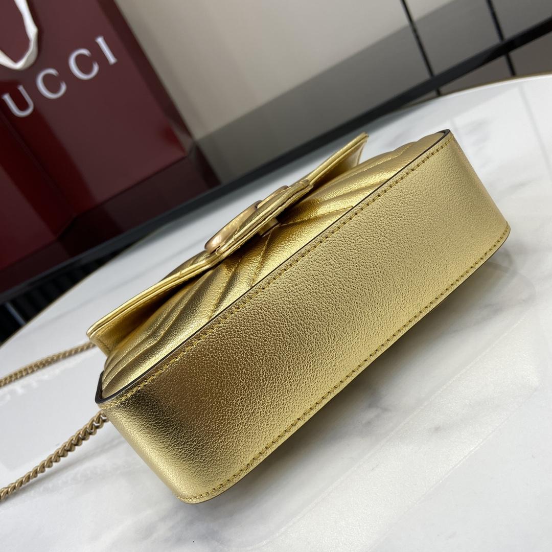 Gucci GG Marmont Super Mini Bag - FashionPlug