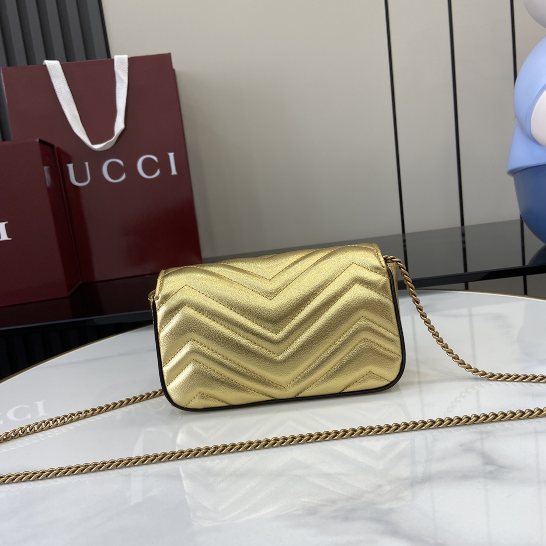 Gucci GG Marmont Super Mini Bag - FashionPlug