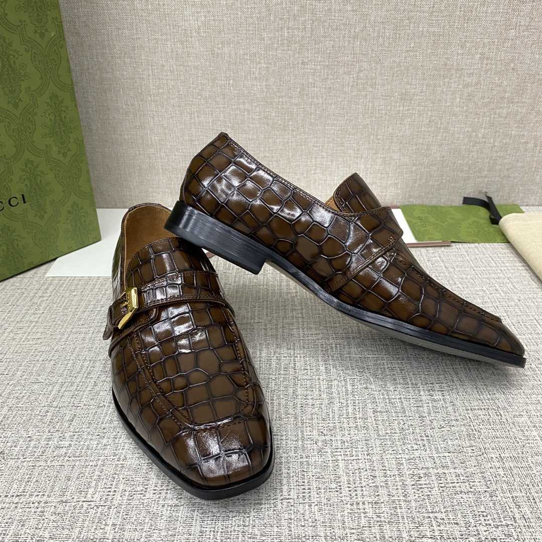 Gucci Men's Loafer - FashionPlug