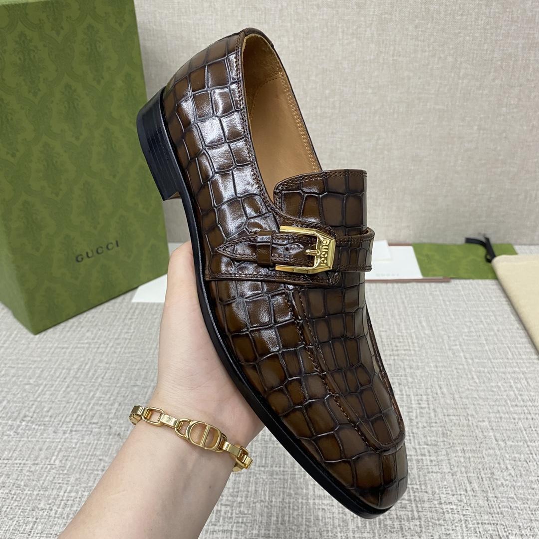 Gucci Men's Loafer - FashionPlug