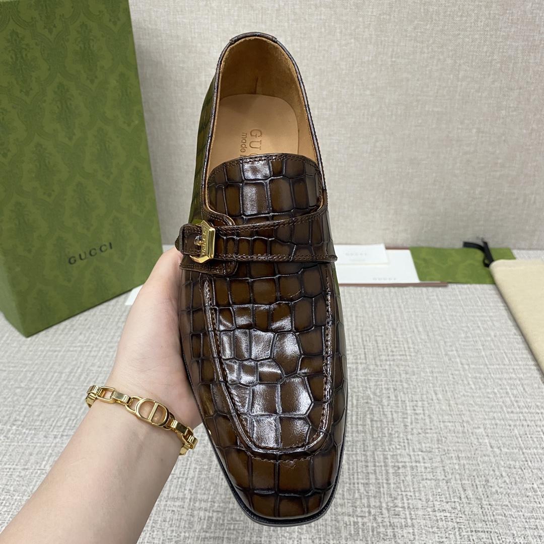 Gucci Men's Loafer - FashionPlug