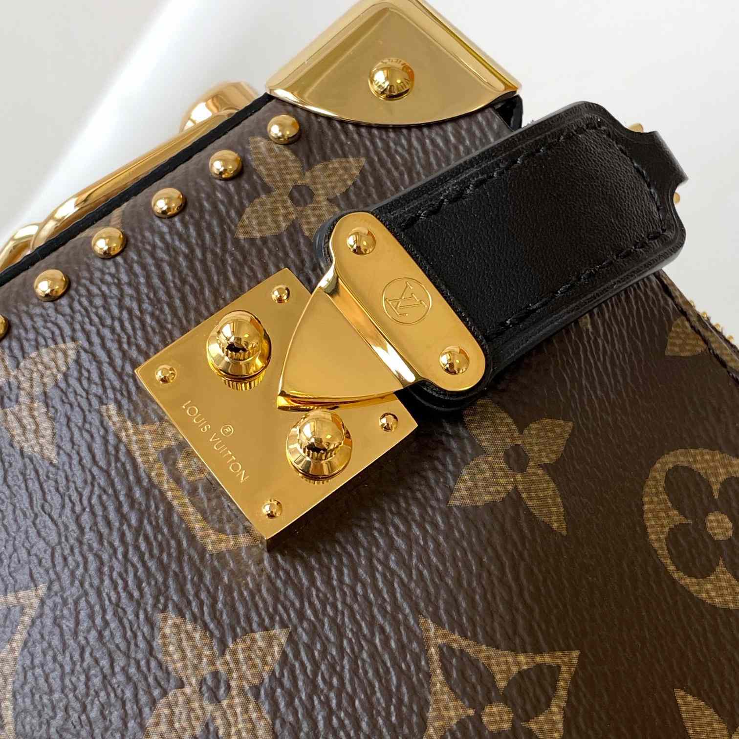 Louis Vuitton Slim Trunk  M13147 - FashionPlug