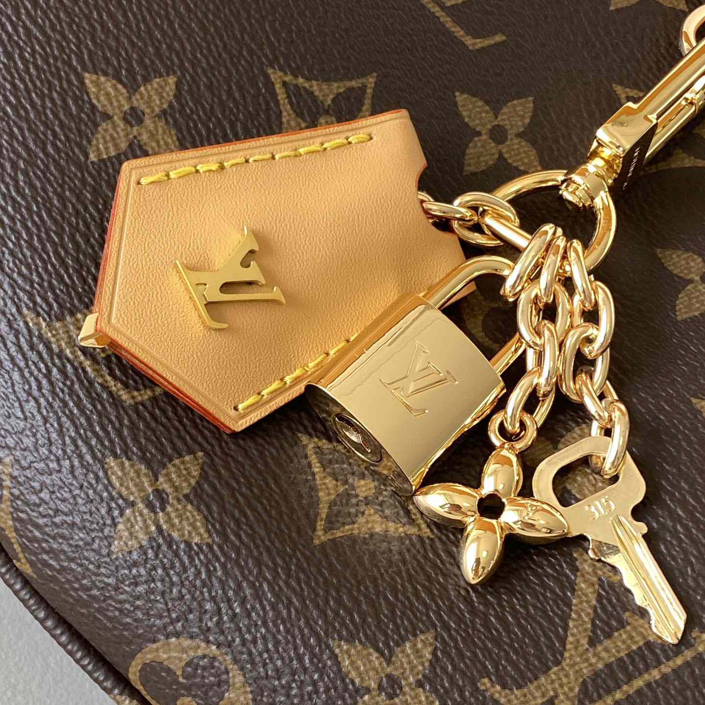 Louis Vuitton Looping   M12939 - FashionPlug