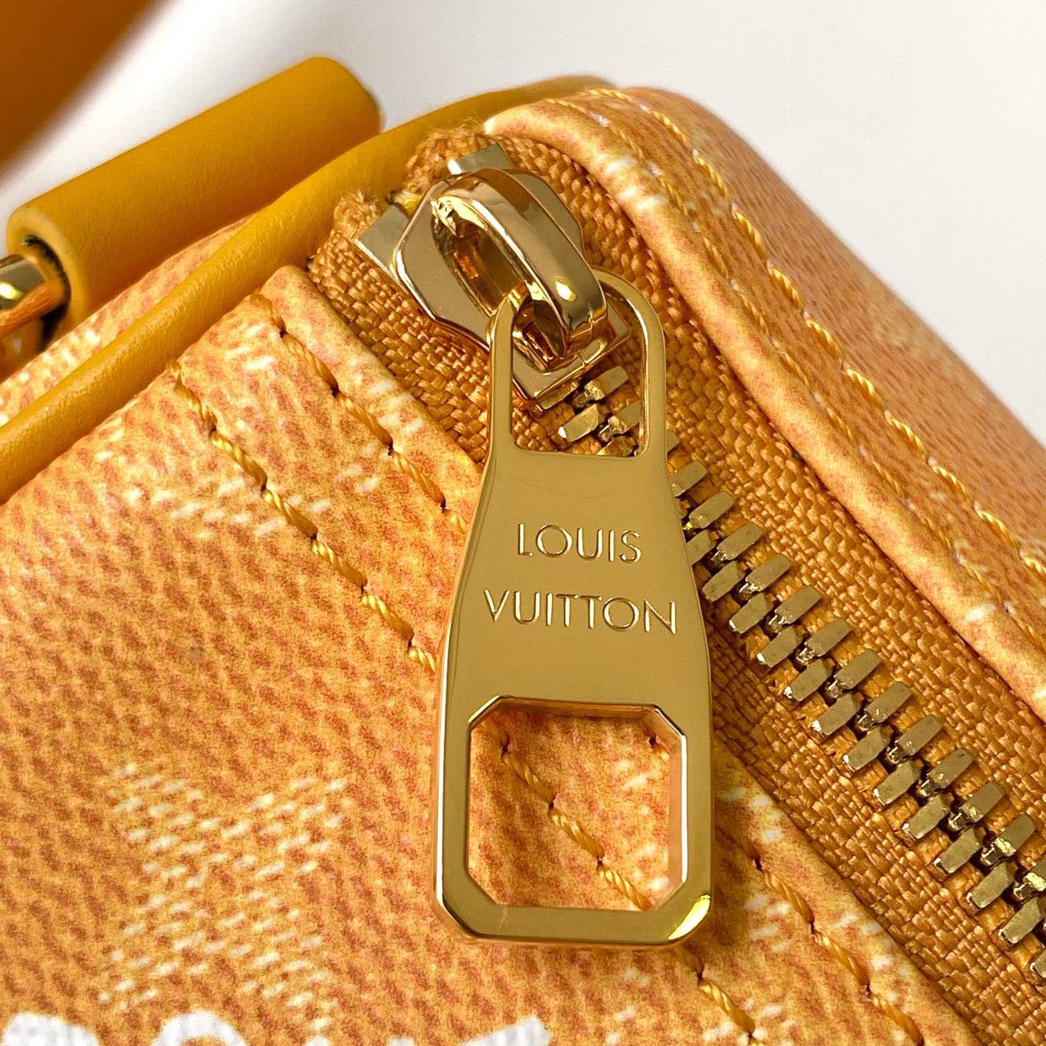 Louis Vuitton Keepall Bandoulière 25  M13166 - FashionPlug