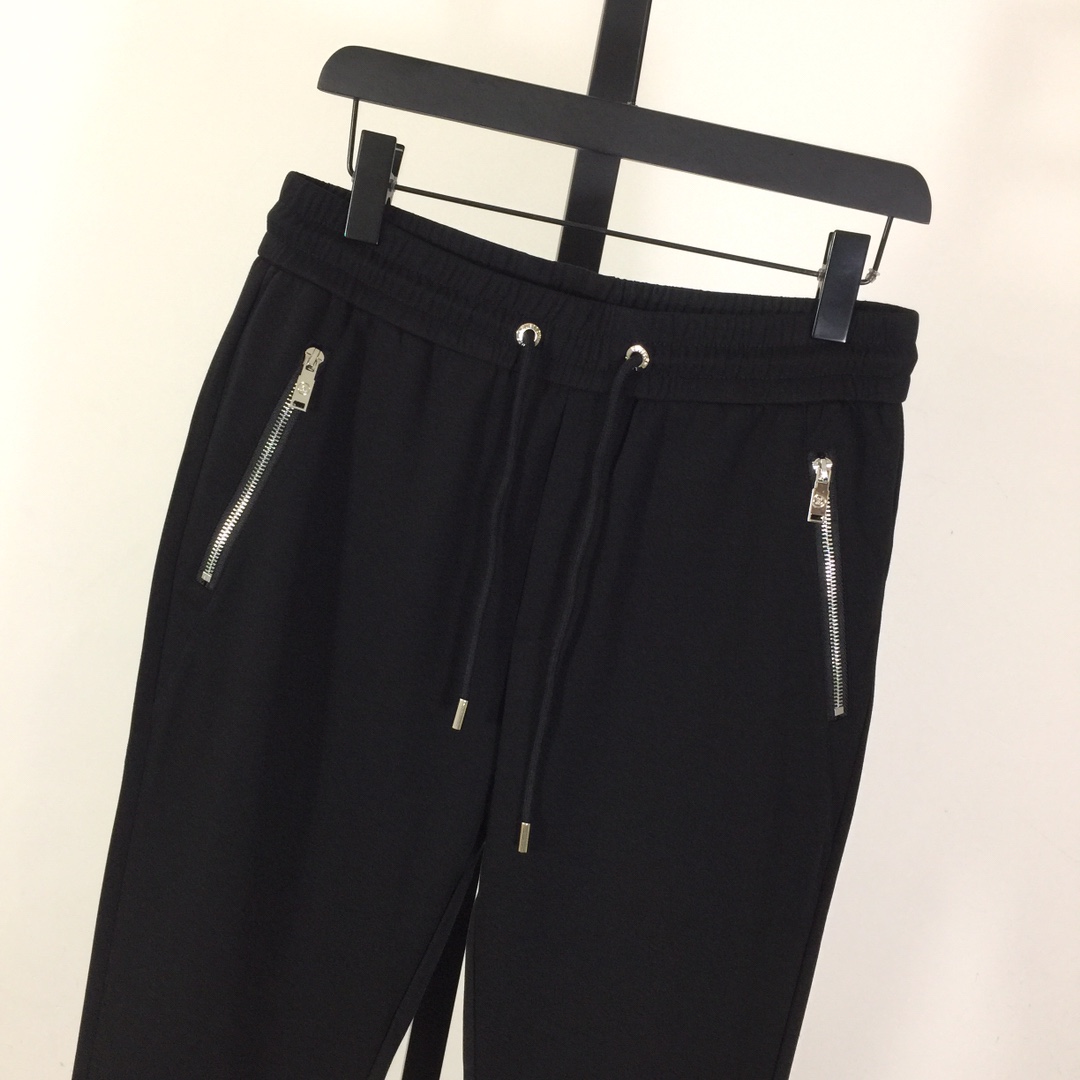 Louis Vuitton Cotton Pants - FashionPlug