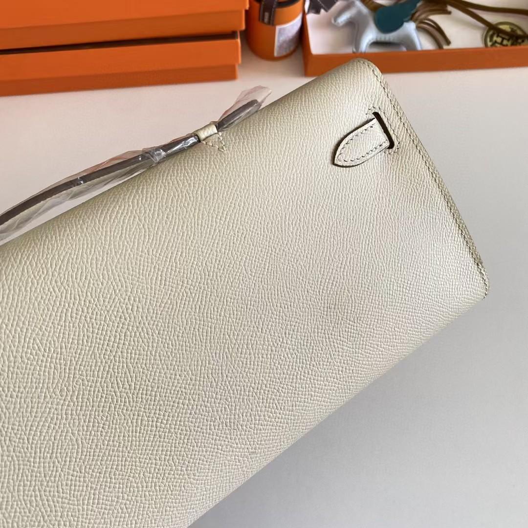 Hermes Women’s Genuine Leather Top Handle Lock Closure Clutch Bag   31cm - FashionPlug