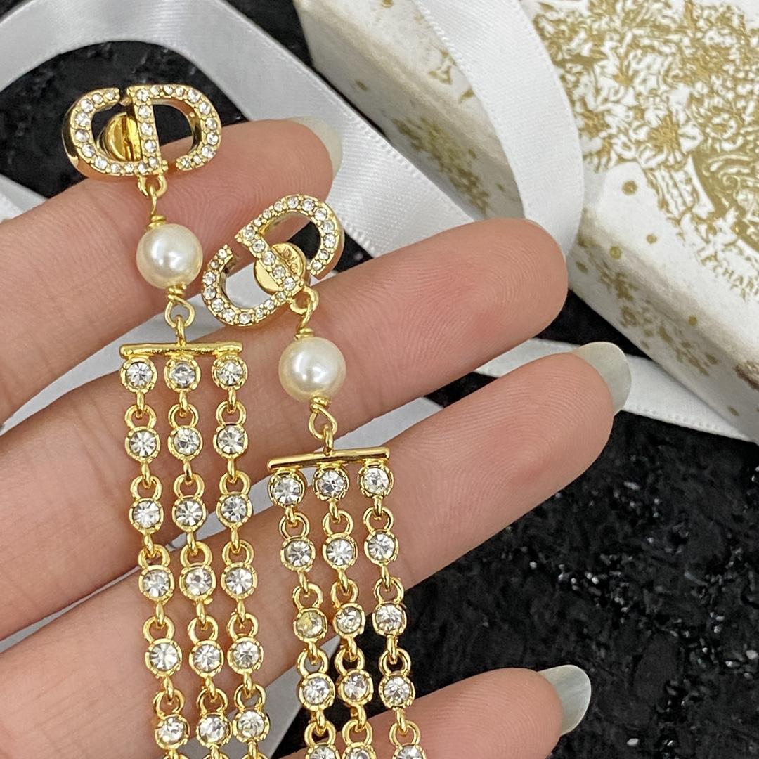 Dior Earrings - FashionPlug