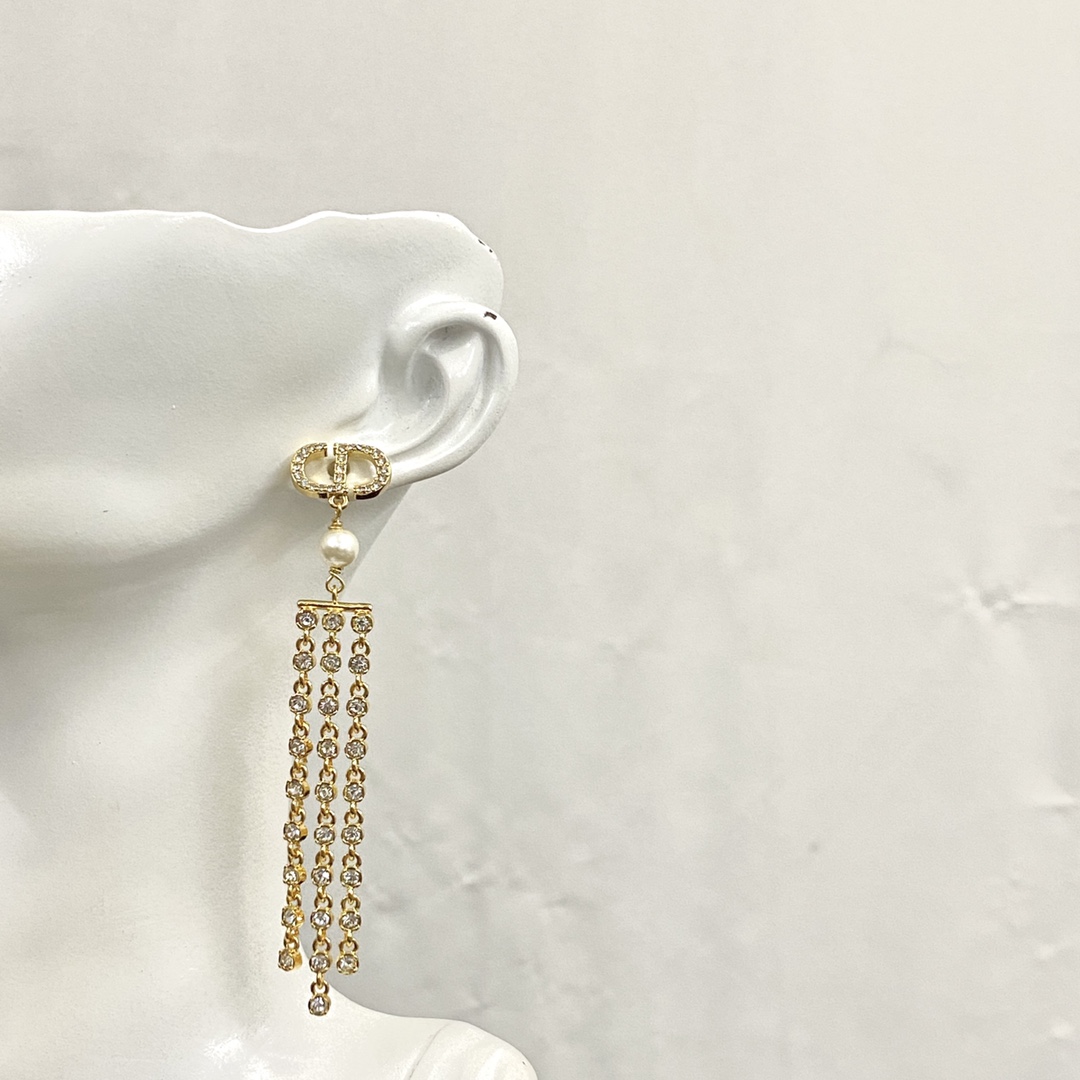 Dior Earrings - FashionPlug