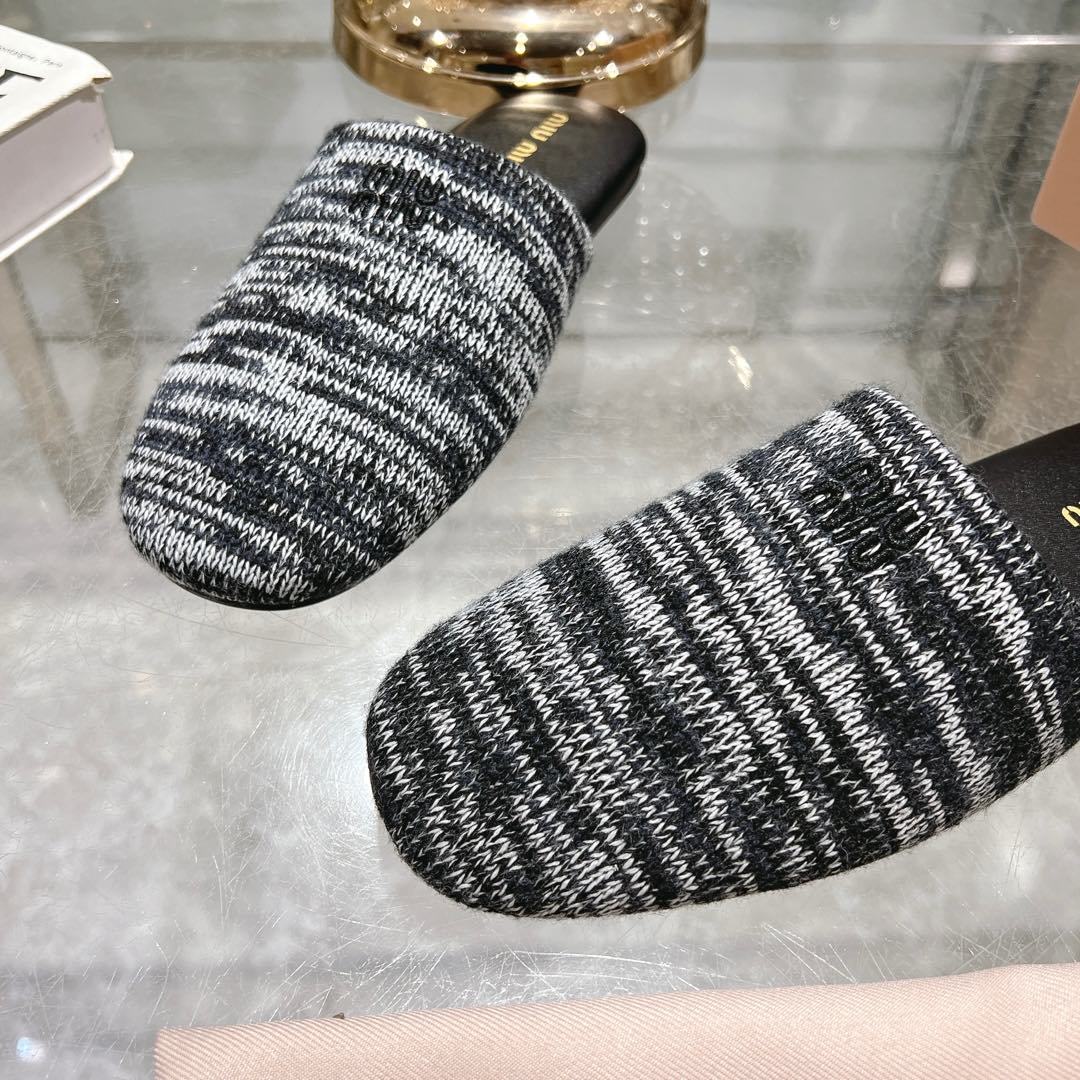 Miu Miu Wool slippers - FashionPlug