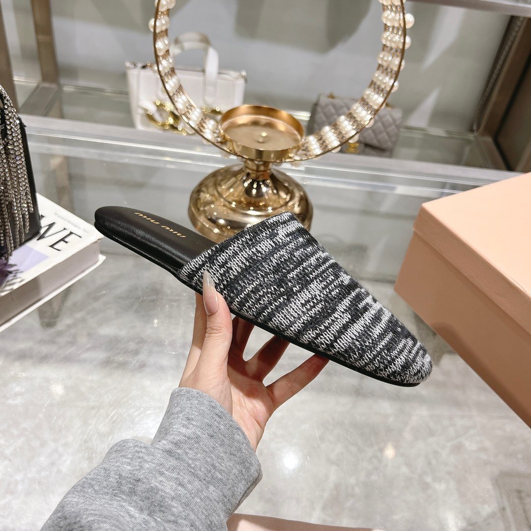 Miu Miu Wool slippers - FashionPlug