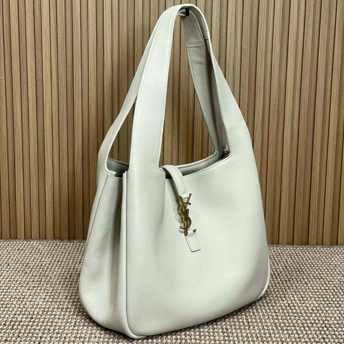 Saint Laurent Le 5 À 7 Bea In Grained Leather - FashionPlug