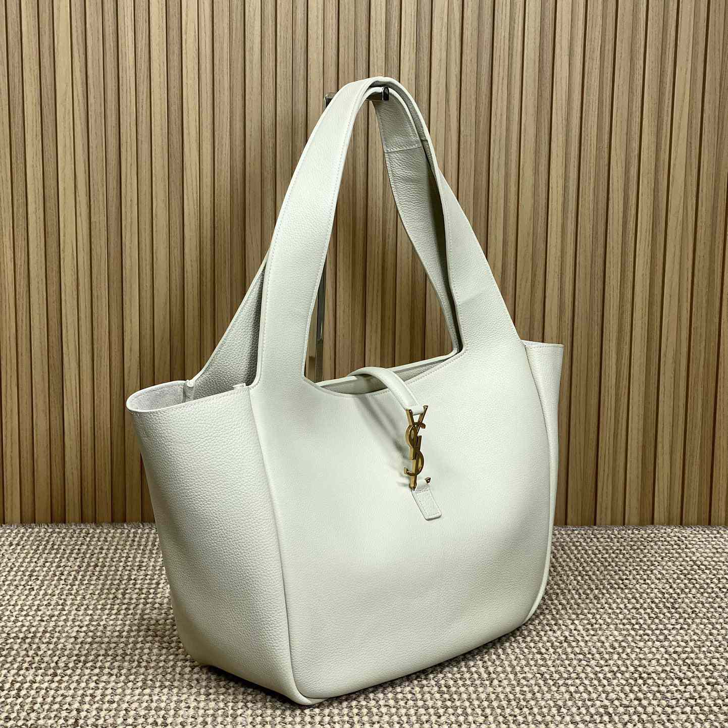 Saint Laurent Le 5 À 7 Bea In Grained Leather - FashionPlug