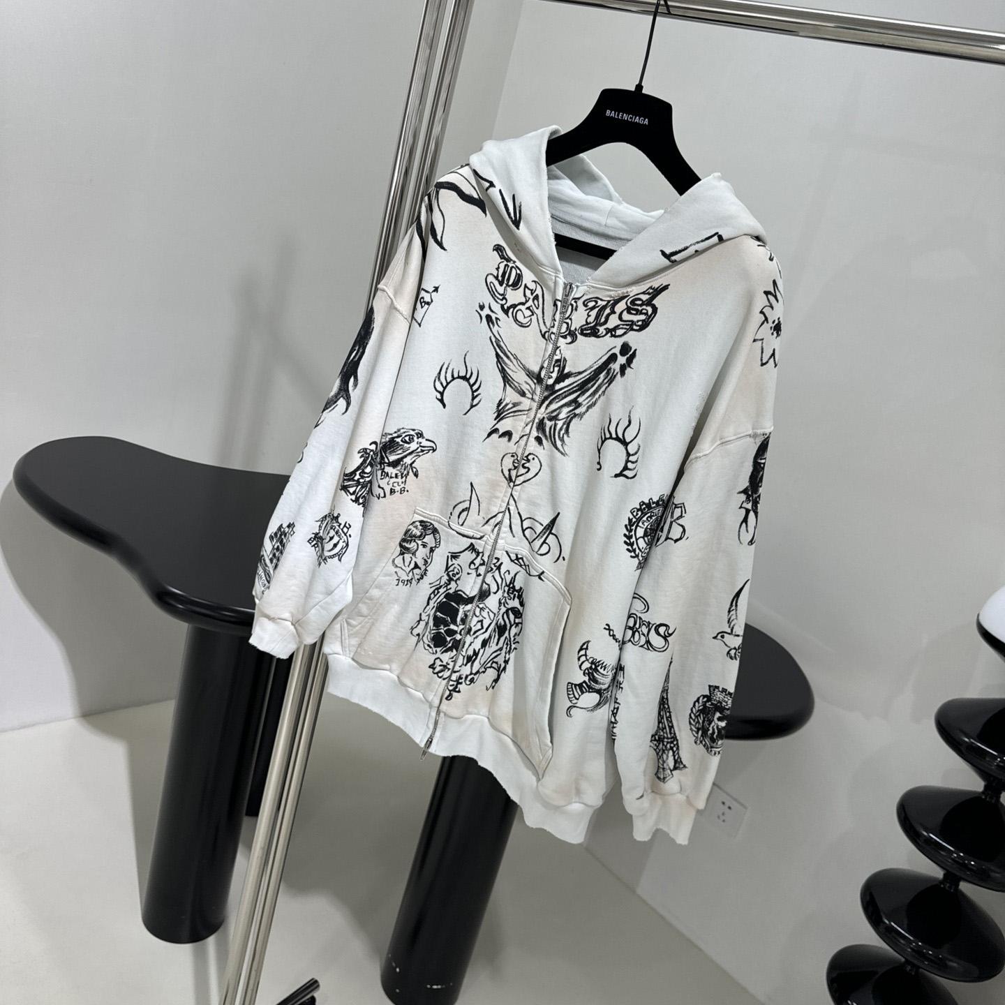 Balenciaga Medium Fit Zip-Up Hoodie - FashionPlug