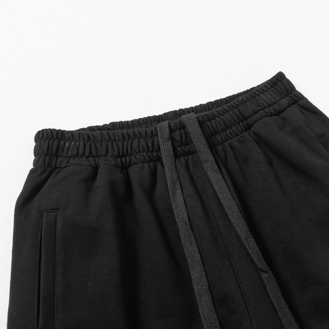 Chrome Hearts Sweatshort - FashionPlug
