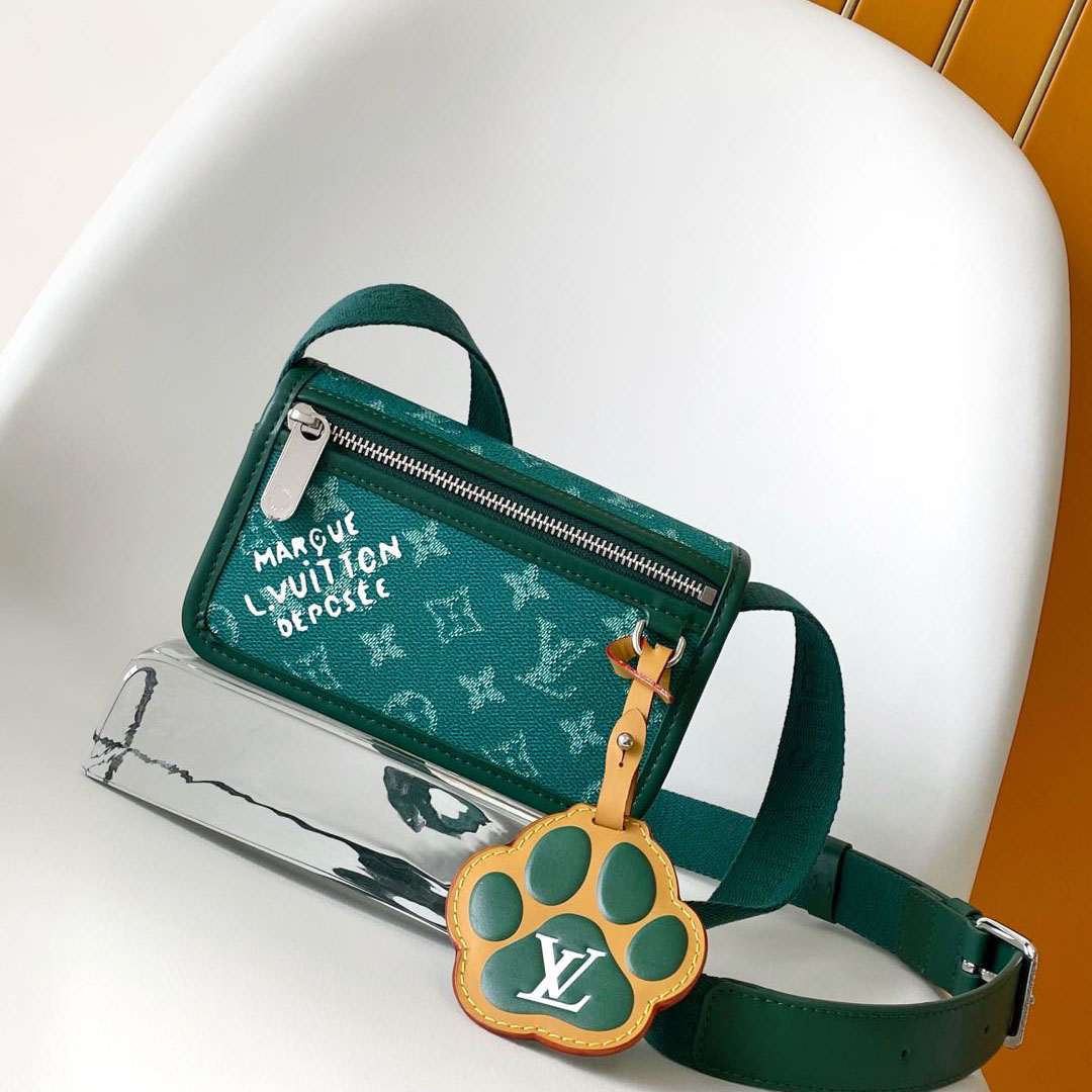 Louis Vuitton Bosphore Wearable Wallet   M12637 - FashionPlug