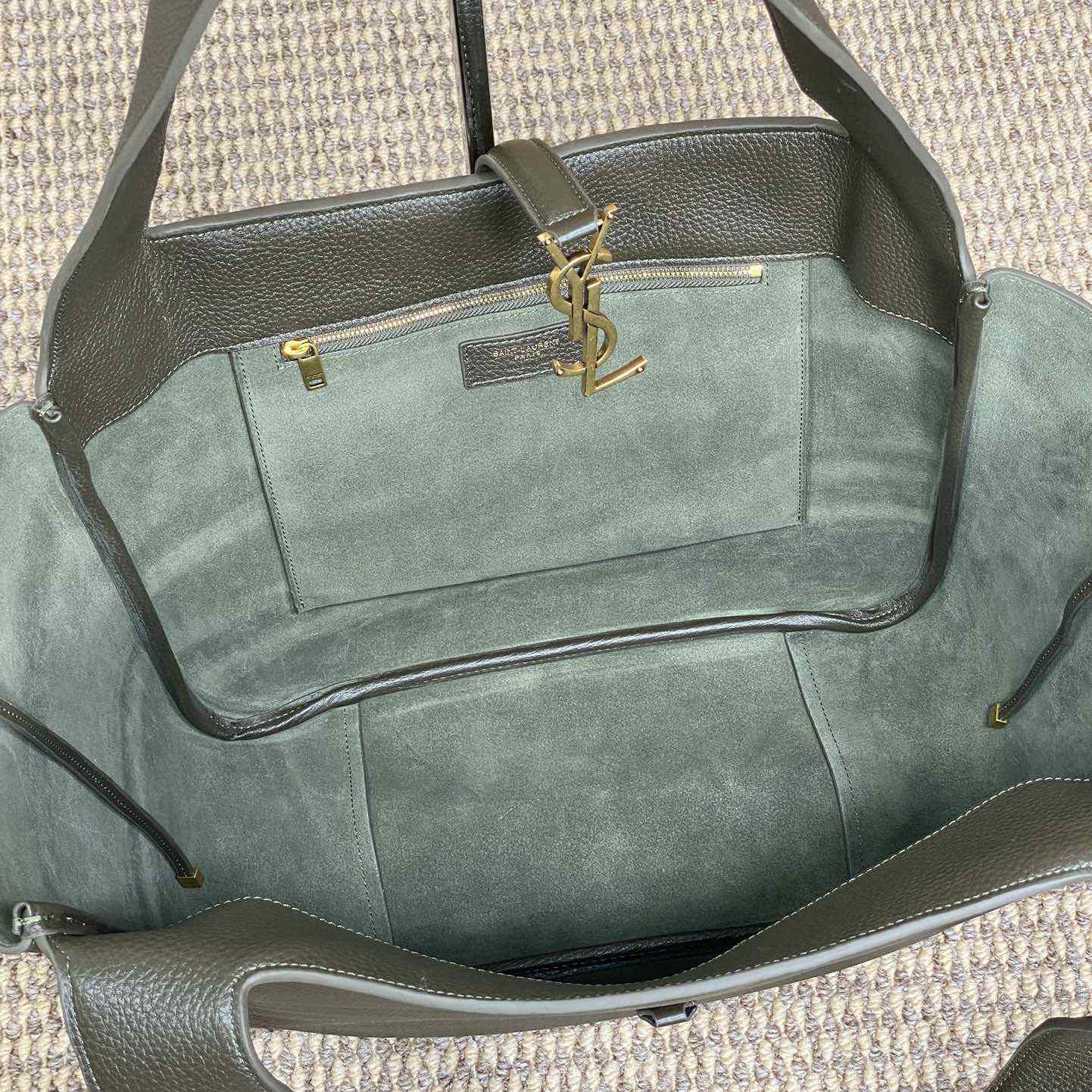 Saint Laurent Le 5 À 7 Bea In Grained Leather - FashionPlug