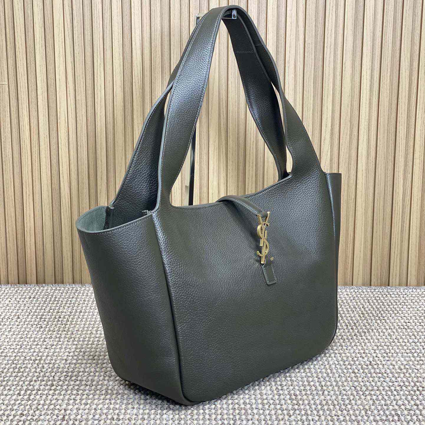 Saint Laurent Le 5 À 7 Bea In Grained Leather - FashionPlug