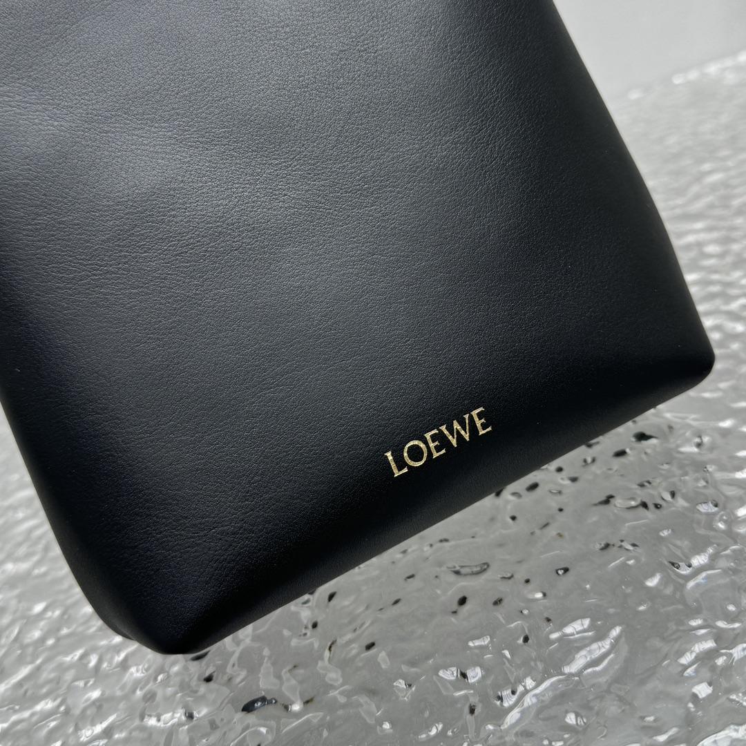 Loewe Pebble Pouch In Smooth Calfskin  - FashionPlug