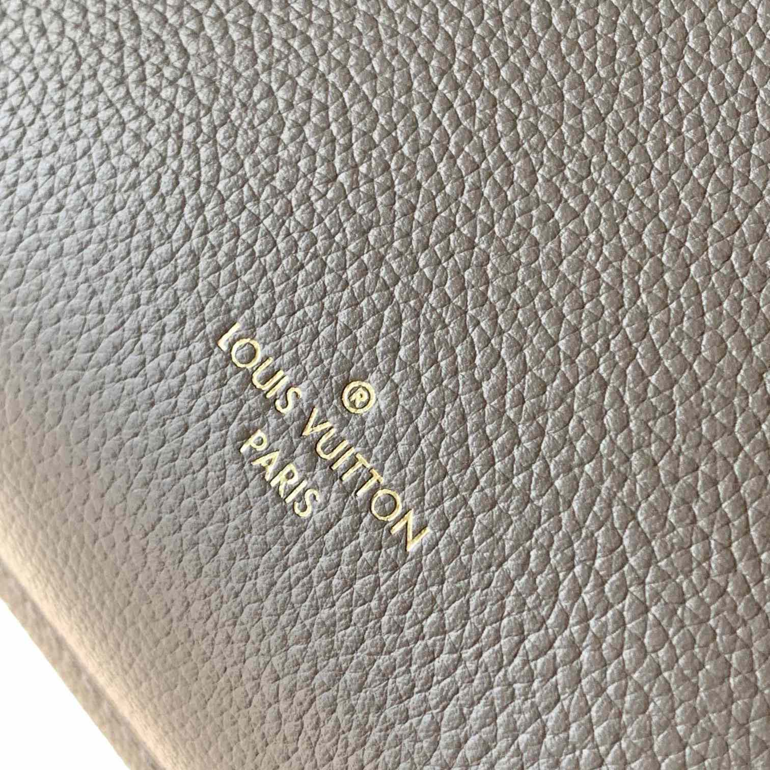 Louis Vuitton Side Trunk MM   M25072 - FashionPlug