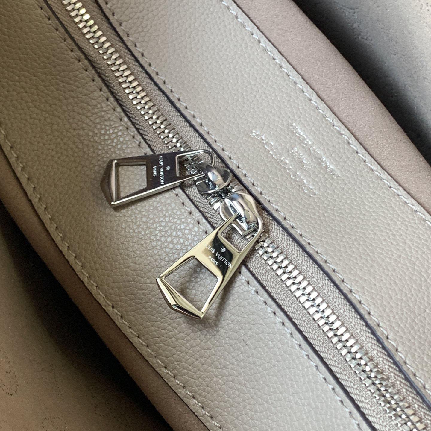 Louis Vuitton Flore  M12140 - FashionPlug