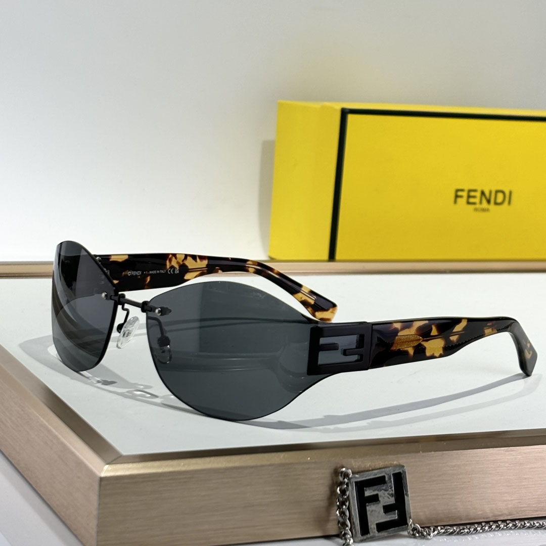 Fendi FE40159U Sunglasses    - FashionPlug