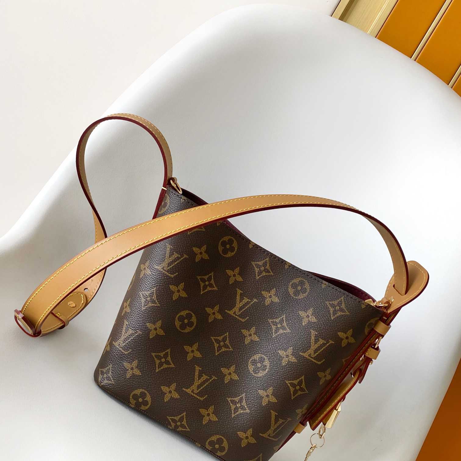 Louis Vuitton All In BB   M12925 - FashionPlug