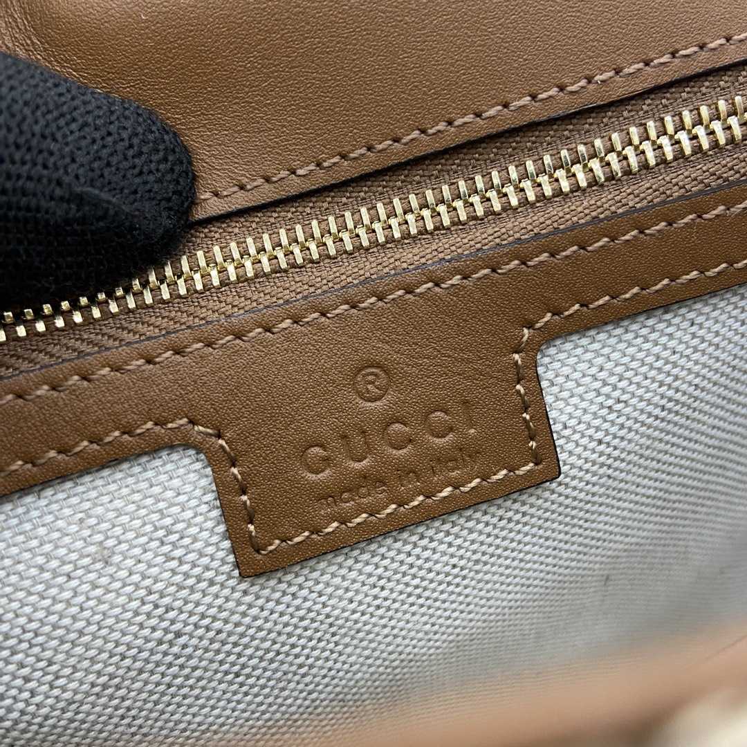 Gucci Blondie Small Top Handle Bag - FashionPlug